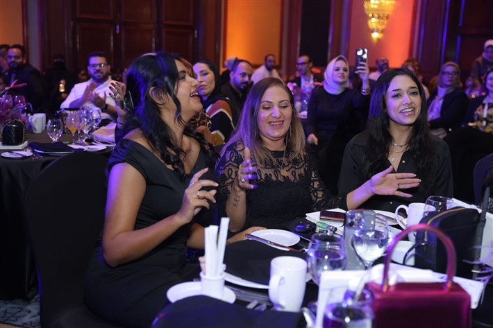 مصطفى حجاج نجم احتفالية شركة تجميل بحضور الإعلامية سالي عبد السلام