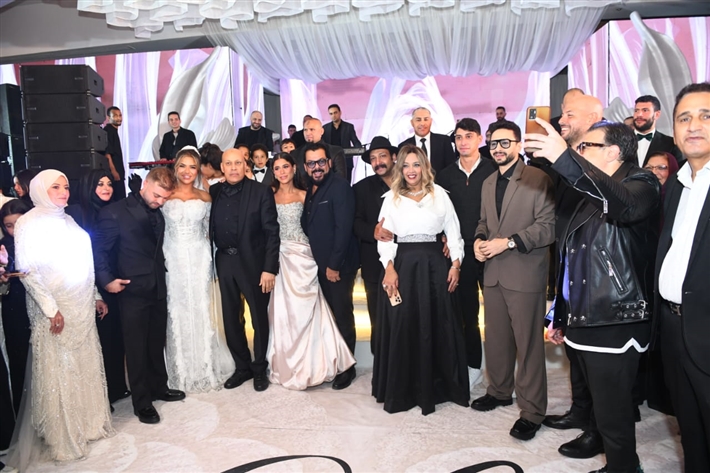 حمادة هلال والعسيلي يشعلون حفل زفاف ابنة المنتج محمد الشريف بحضور ياسر جلال ومحمد ثروت ومنذر رياحنة ونجوم الفن والإعلام