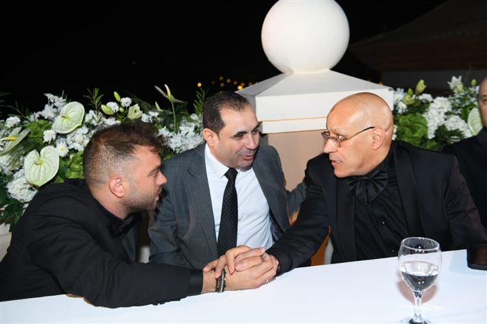 حمادة هلال والعسيلي يشعلون حفل زفاف ابنة المنتج محمد الشريف بحضور ياسر جلال ومحمد ثروت ومنذر رياحنة ونجوم الفن والإعلام