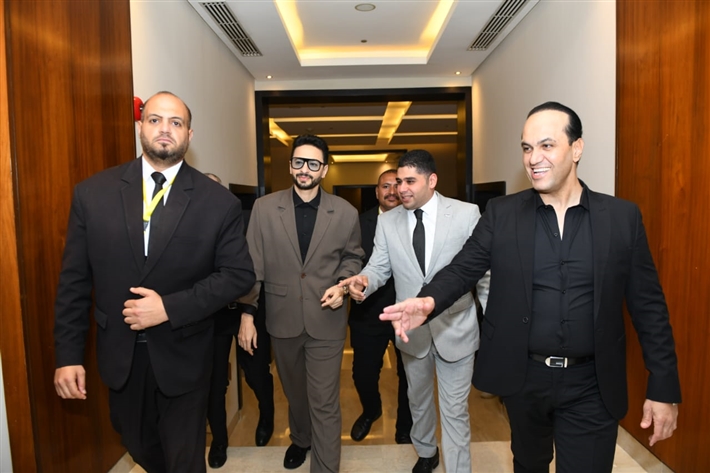 حمادة هلال والعسيلي يشعلون حفل زفاف ابنة المنتج محمد الشريف بحضور ياسر جلال ومحمد ثروت ومنذر رياحنة ونجوم الفن والإعلام