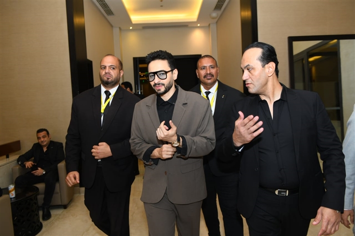 حمادة هلال والعسيلي يشعلون حفل زفاف ابنة المنتج محمد الشريف بحضور ياسر جلال ومحمد ثروت ومنذر رياحنة ونجوم الفن والإعلام