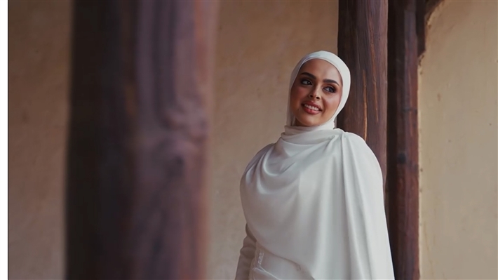 دموع وأحضان واحتفالات العروسين ... 15 صورة من احتفال محمد هنيدي بعقد قران ابنته