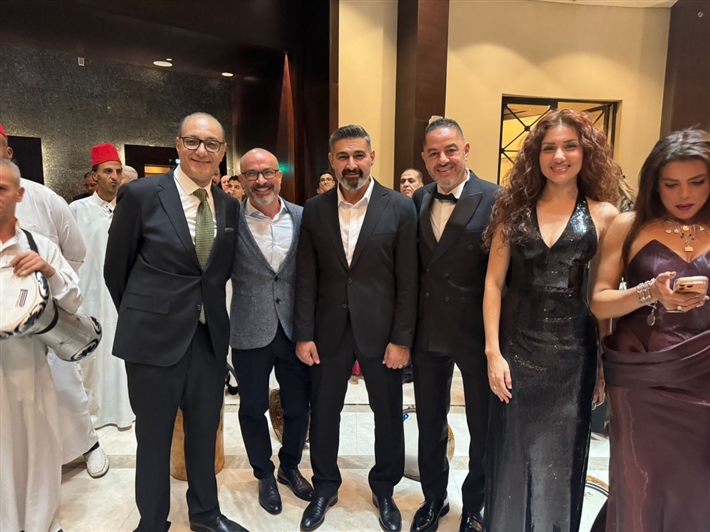 أحمد العوضي ومحمود حميدة وغادة عادل وناهد السباعي من بينهم النجوم في حفل زفاف أروى جودة