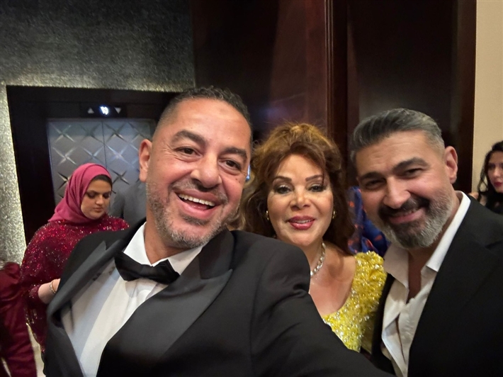 أحمد العوضي ومحمود حميدة وغادة عادل وناهد السباعي من بينهم النجوم في حفل زفاف أروى جودة