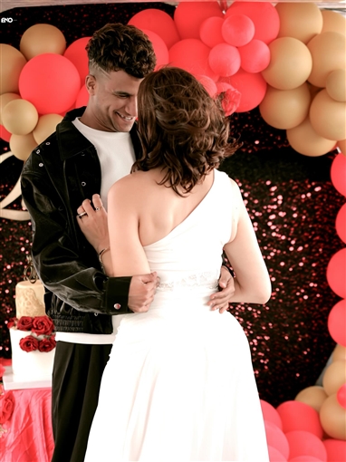 عصام صاصا يعود لزوجته جهاد أحمد النفس اللي بتنفسه