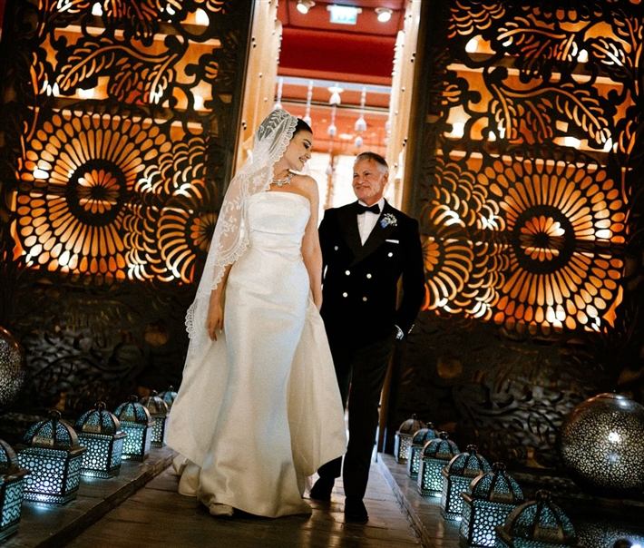 رومانسية وأناقة ... الصور الرسمية لحفل زفاف أروى جودة