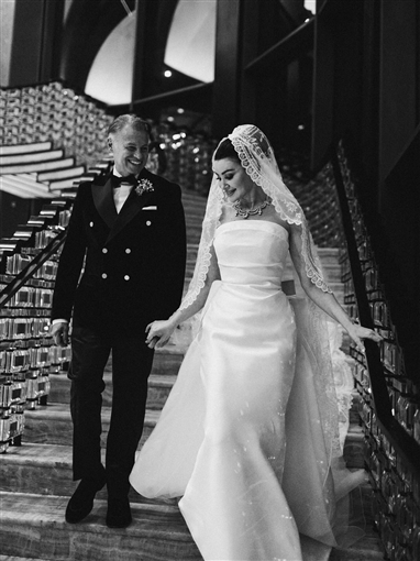 رومانسية وأناقة ... الصور الرسمية لحفل زفاف أروى جودة