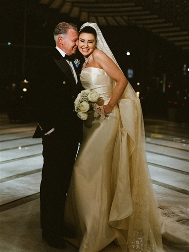 رومانسية وأناقة ... الصور الرسمية لحفل زفاف أروى جودة