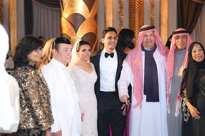 علي الحجار ولوسي وحلمي عبد الباقي من بينهم النجوم في زفاف ابنة نادية مصطفى وأركان فؤاد