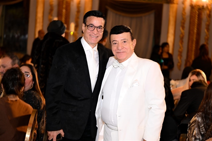 علي الحجار ولوسي وحلمي عبد الباقي من بينهم النجوم في زفاف ابنة نادية مصطفى وأركان فؤاد