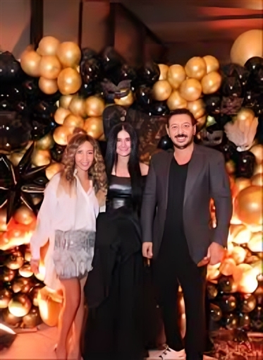 حصاد 2025- منة شلبي ومي عز الدين وليلى أحمد زاهر وهشام جمال من بينهم 25 نجما يدخلون القفص الذهبي