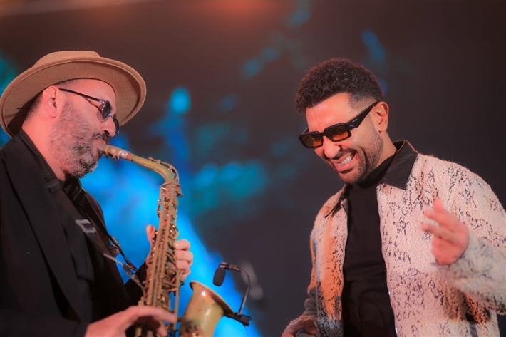 بشرى وإدوارد ومي سليم من بينهم ... النجوم في حفل أحمد سعد