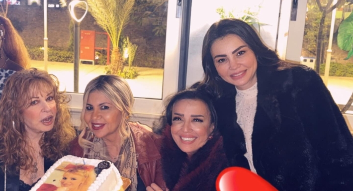 نيللي مع بوسي شلبي ودينا فؤاد وريهام إبراهيم