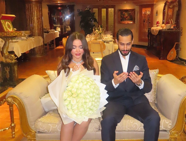 حسن الديب وعروسته