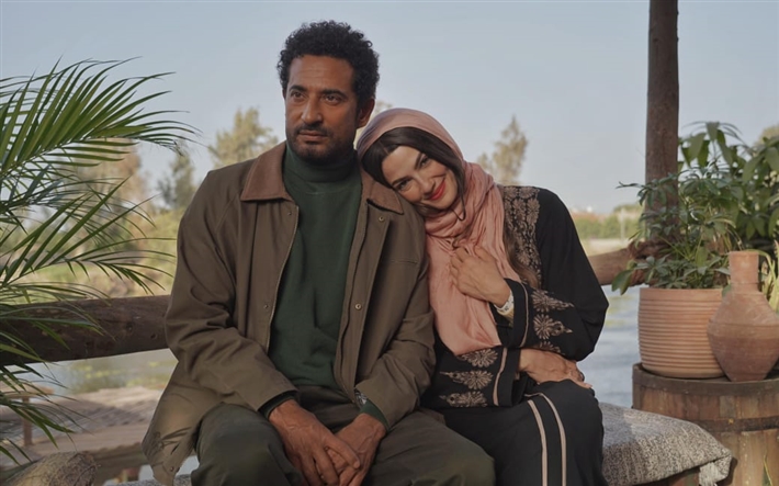 كيف تطورت قصة حب عمرو سعد وتارا عماد في مسلسل إفراج ؟