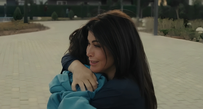 جومانا مراد في مسلسل اللون الأزرق