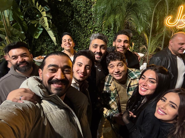 مصطفى قمر وعمرو مصطفى ودينا فؤاد وأيتن عامر من بينهم ... سحور المطربة جنات يجمع نجوم الغناء والتمثيل