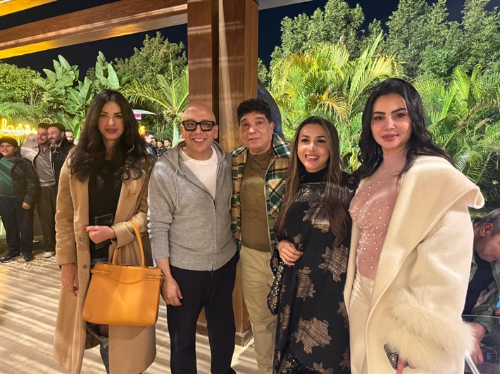 مصطفى قمر وعمرو مصطفى ودينا فؤاد وأيتن عامر من بينهم ... سحور المطربة جنات يجمع نجوم الغناء والتمثيل