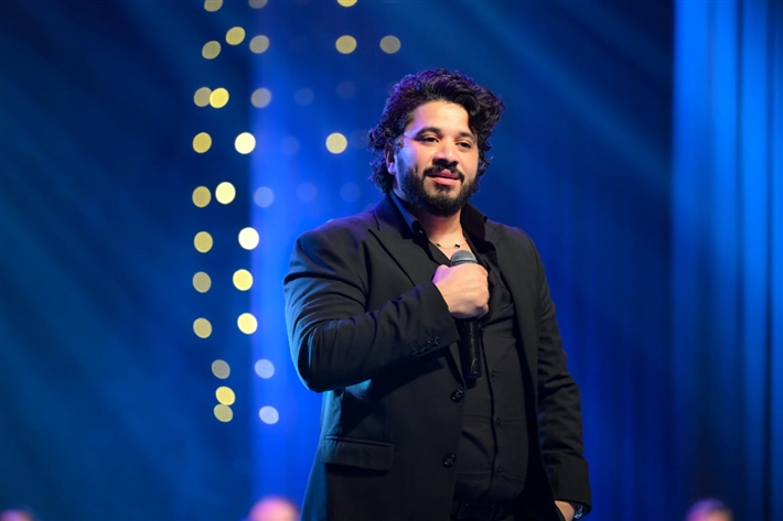 مصطفى حجاج يشعل مسرح البالون بحفل كامل العدد بحضور تامر عبد المنعم وخالد عبد الجليل وعمرو فهمي