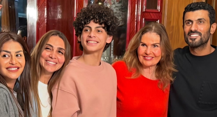 يسرا ومحمد سامي وعمر شريف ومنة فضالي ومنتجة قلب شمس