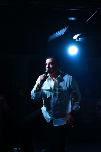 بأقوى أغاني التسعينيات ... إيهاب توفيق يعلن انطلاق حفلات موسم الصيف