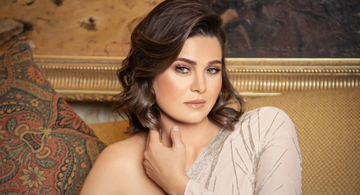 يسرا اللوزي