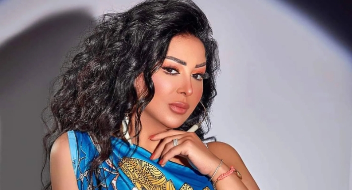 شاهيناز