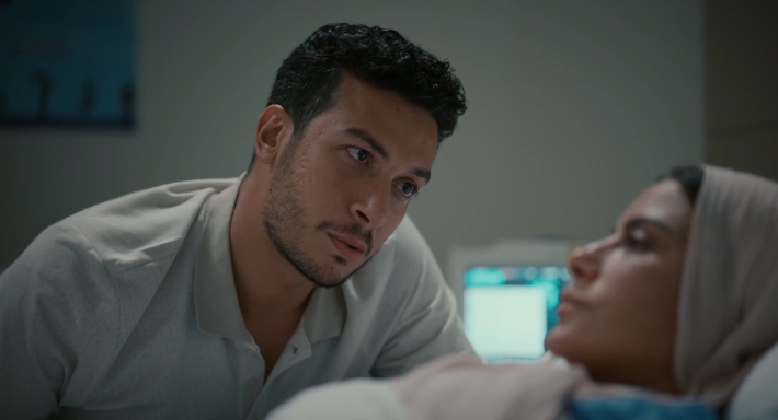 أحمد عبد الوهاب وصبا مبارك