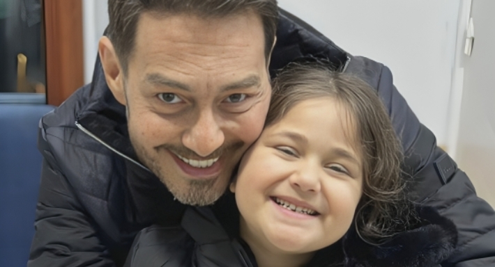 أحمد زاهر وابنته نور