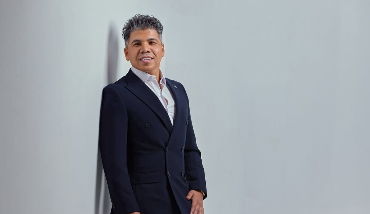 عمر كمال