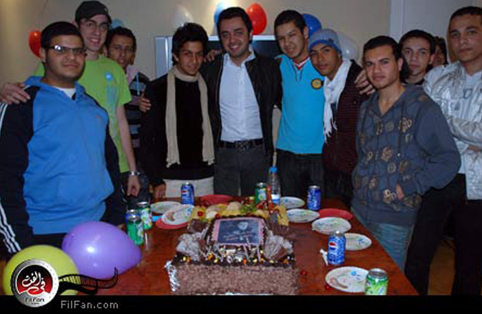 حاتم فهمي بين جمهوره أثناء الاحتفال