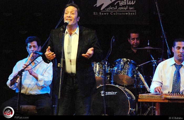 الحجار في إحدى حفلاته