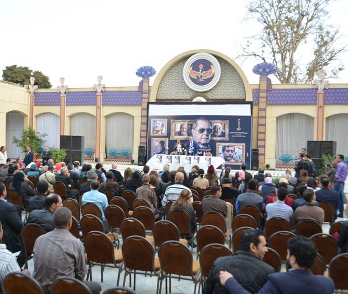 ندوة تأبين محمود عبد العزيز