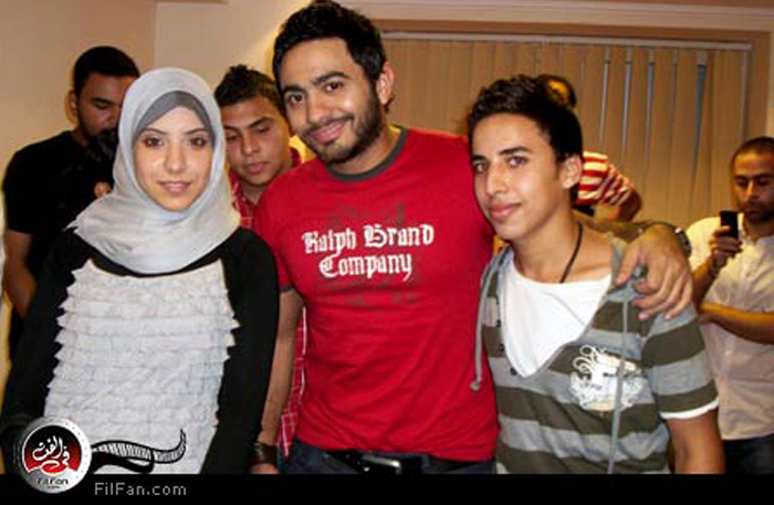 تامر بين معجبيه في حفل الإفطار