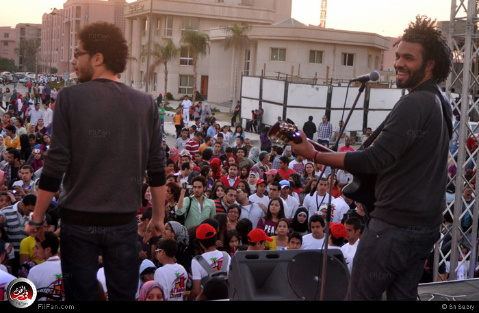 فريق تاكسي في الحفل