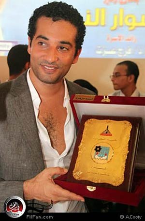 تكريم عمرو سعد في جامعة عين شمس