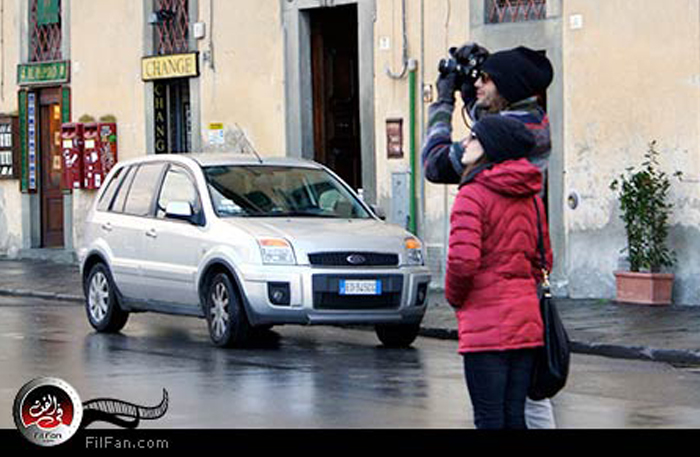 كوتشر وصديقته