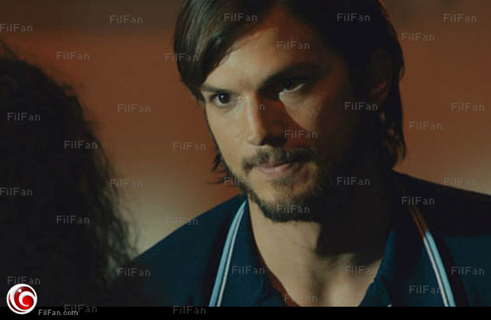 أشتون كوتشر في لقطة من الفيلم