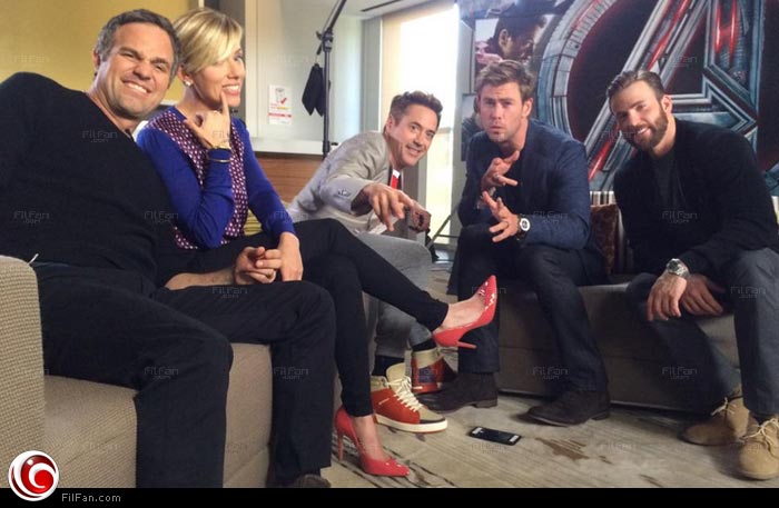 أبطال فيلم Avengers: Age of Ultron كريس إيفانز وكريس همسوورث وروبرت داوني جونيور وسكارليت جوهانسون ومارك روفالو في جولته الترويجية