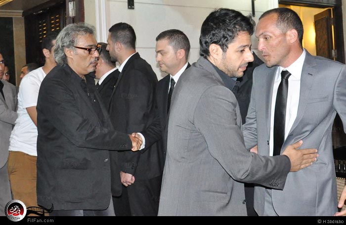 حماقي من بين الحضور