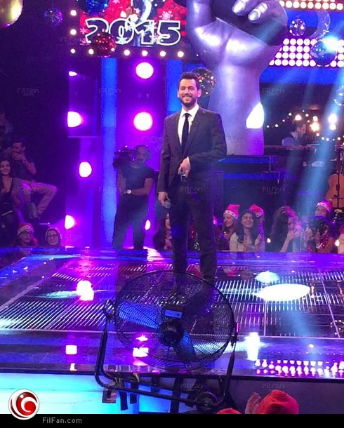 مراد يلدريم يغني لحكام &quot;The Voice&quot;