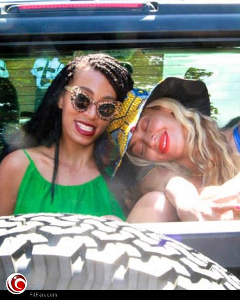 بيونسيه مع شقيقتها سولانج