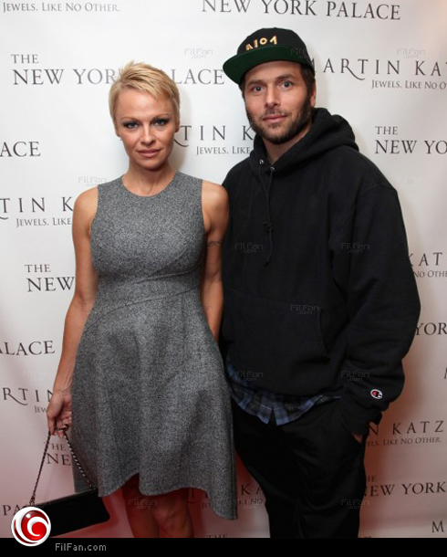 باميلا أندرسون مع ريك سالومان