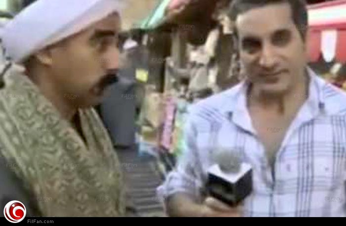 باسم يوسف مع &quot;الكبير&quot; في لقطة من مسلسل &quot;الكبير قوي&quot;