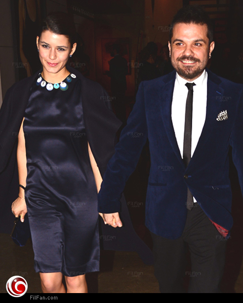 بيرين سات وخطيبها