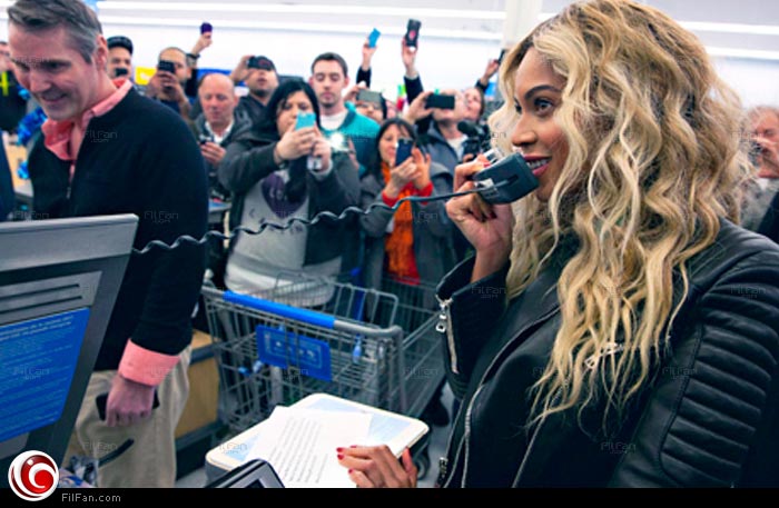 بيونسيه تمنح الهدايا لكل رواد المتجر