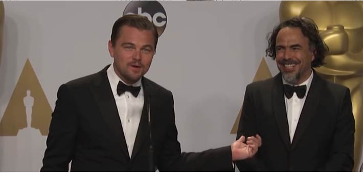 المخرج أليخاندرو جزنزاليس مع ليوناردو دي كابريو في المؤتمر الصحفي