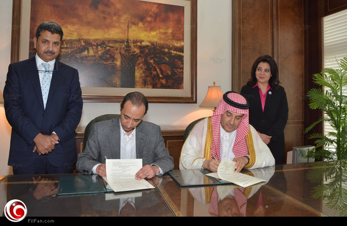 صور لتوقيع الاتفاقية