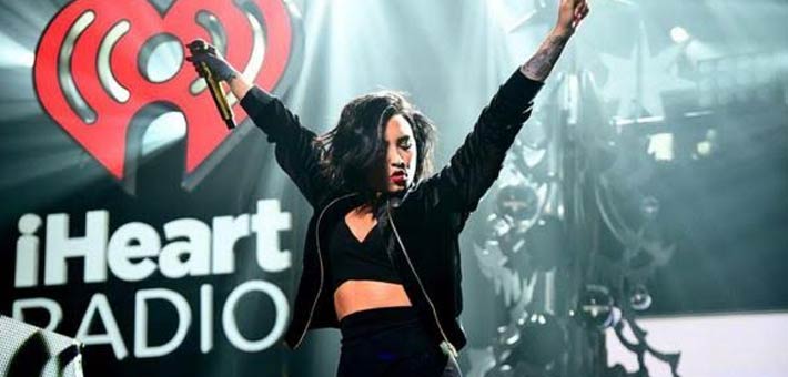 ديمي لوفاتو في حفلها لراديو iHeart 