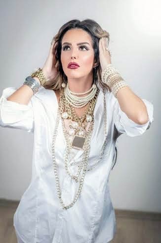 أحدث إطلالة لدنيا عبد العزيز